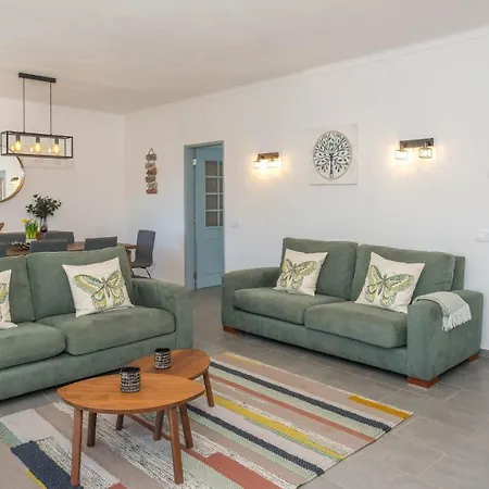 Casa Da Laranjeira - A Stunning 4 Bed With Private Pool Villa *