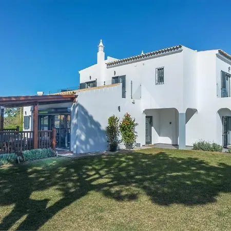 Casa Da Laranjeira - A Stunning 4 Bed With Private Pool *